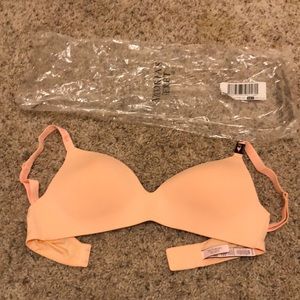 Victoria Secret T-shirt Bra